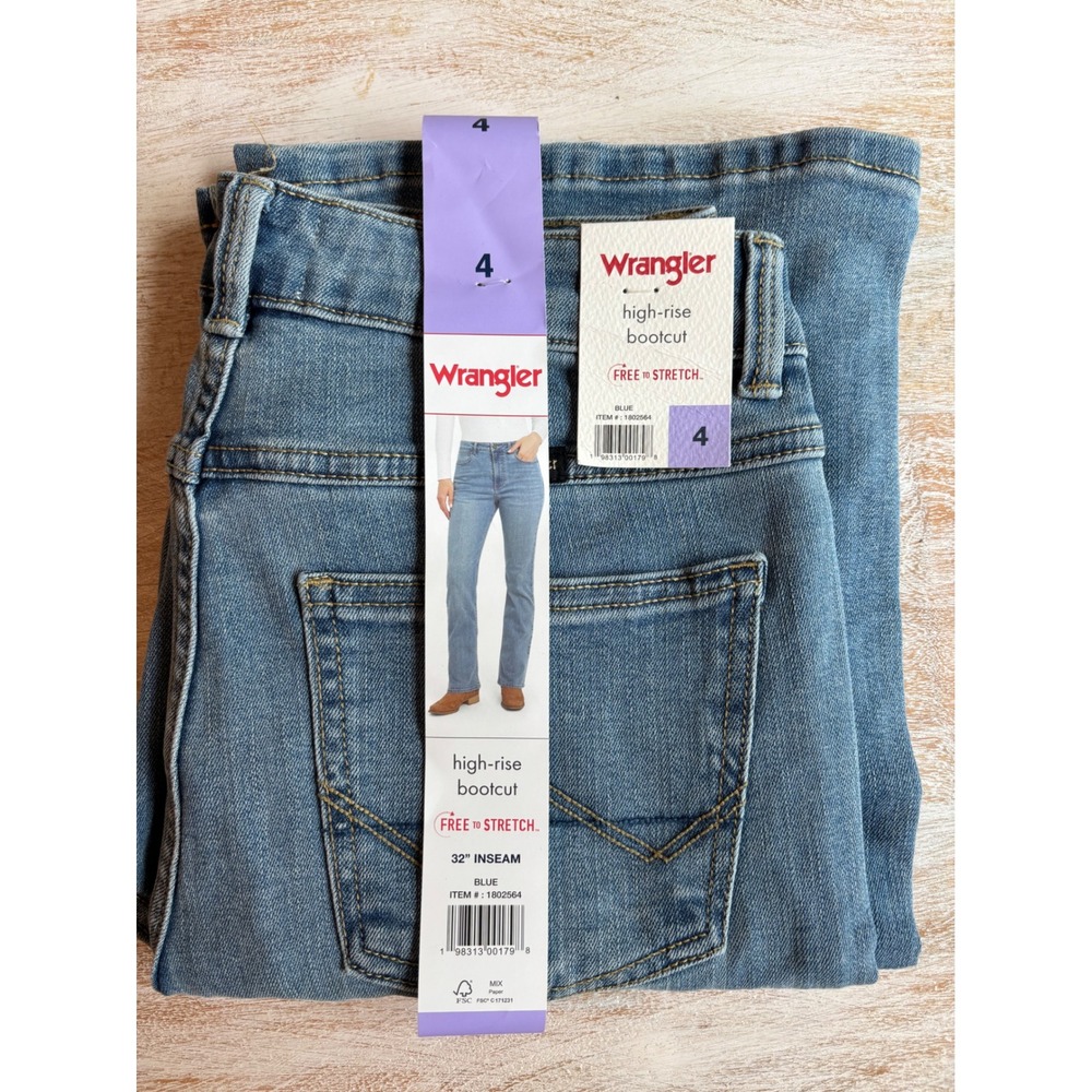 Size 4 NWT Wrangler Bootcut Jeans Womens Blue High-Rise 32 Inseam